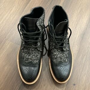 Dsquared Warm boots size 44